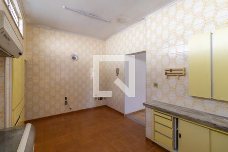 Casa à venda com 544m², 5 quartos e 5 vagasCozinha