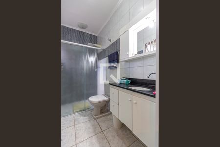 Casa à venda com 294m², 3 quartos e 4 vagasBanheiro 2