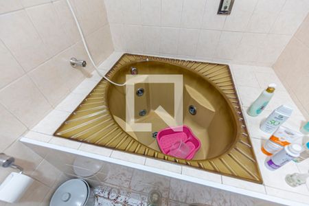 Casa à venda com 294m², 3 quartos e 4 vagasDetalhe do banheiro 1