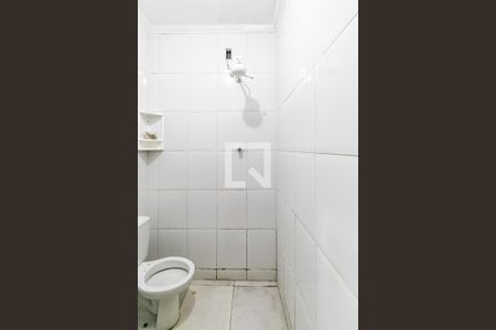 Casa à venda com 724m², 8 quartos e 2 vagasBanheiro da Suíte 2 - Casa 1