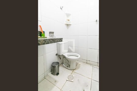 Casa à venda com 724m², 8 quartos e 2 vagasBanheiro da Suíte 2 - Casa 1