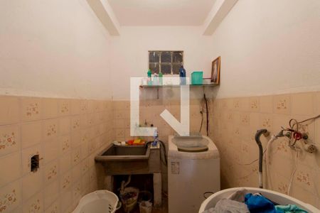 Casa à venda com 252m², 6 quartos e 3 vagasCasa 1 Área de Serviço