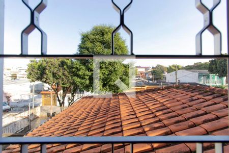 Casa à venda com 252m², 6 quartos e 3 vagasCasa 1 Vista Quarto 2