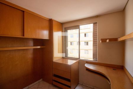 Quarto 1 de apartamento para alugar com 2 quartos, 40m² em Conjunto Residencial José Bonifácio, São Paulo