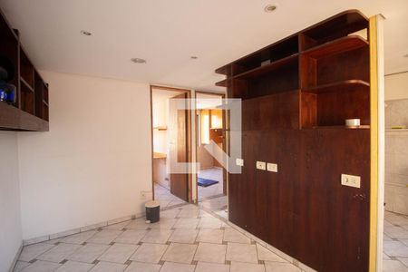 Sala de apartamento para alugar com 2 quartos, 40m² em Conjunto Residencial José Bonifácio, São Paulo