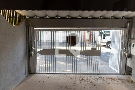 Garagem de casa à venda com 3 quartos, 132m² em Vila Matilde, São Paulo