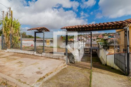 Casa à venda com 337m², 5 quartos e 6 vagas Casa à venda com 337m², 5 quartos e 6 vagasFachada