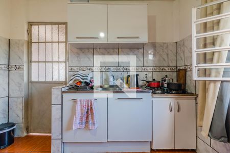 Casa à venda com 337m², 5 quartos e 6 vagas Casa à venda com 337m², 5 quartos e 6 vagasCozinha