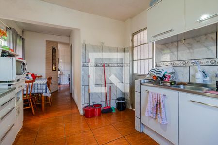 Casa à venda com 337m², 5 quartos e 6 vagas Casa à venda com 337m², 5 quartos e 6 vagasCozinha