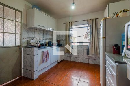 Casa à venda com 337m², 5 quartos e 6 vagas Casa à venda com 337m², 5 quartos e 6 vagasCozinha