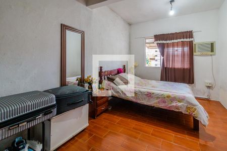 Quarto de casa à venda com 5 quartos, 337m² em Vila Nova, Porto Alegre