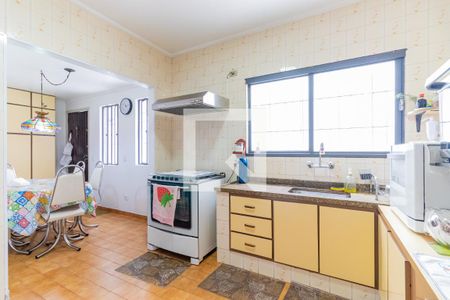 Casa à venda com 220m², 3 quartos e 3 vagas Casa à venda com 220m², 3 quartos e 3 vagasCozinha