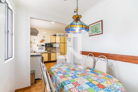 Casa à venda com 220m², 3 quartos e 3 vagas Casa à venda com 220m², 3 quartos e 3 vagasCozinha