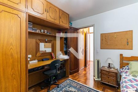 Casa à venda com 220m², 3 quartos e 3 vagas Casa à venda com 220m², 3 quartos e 3 vagasQuarto 1