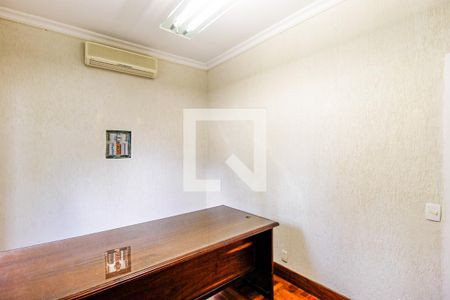 Escritório de casa de condomínio à venda com 6 quartos, 700m² em Chácara Monte Alegre, São Paulo
