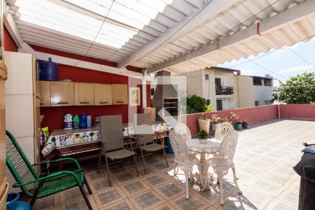 Casa à venda com 210m², 4 quartos e 3 vagasVaranda