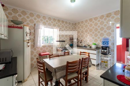Casa à venda com 210m², 4 quartos e 3 vagasCozinha