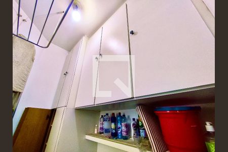Apartamento à venda com 69m², 2 quartos e sem vagaQuarto serviço 
