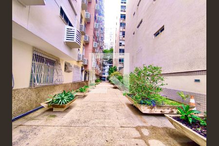 Apartamento à venda com 69m², 2 quartos e sem vagaÁrea comum - Playground