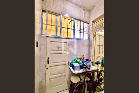 Apartamento à venda com 69m², 2 quartos e sem vagaÁrea serviço 