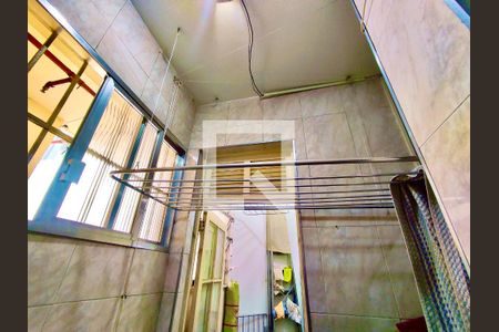 Apartamento à venda com 69m², 2 quartos e sem vagaÁrea serviço 