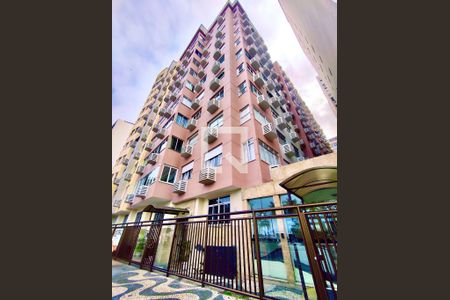 Apartamento à venda com 69m², 2 quartos e sem vagaFachada 