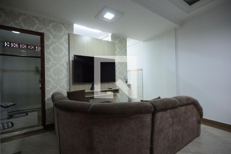 Sala de casa à venda com 3 quartos, 120m² em Jardim Santa Mena, Guarulhos