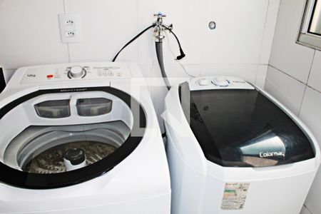 Apartamento à venda com 43m², 2 quartos e sem vagaCozinha e Área de Serviço