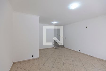 Sala de casa para alugar com 3 quartos, 150m² em Vila Scarpelli, Santo André