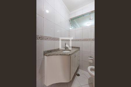 Lavabo de casa para alugar com 3 quartos, 150m² em Vila Scarpelli, Santo André