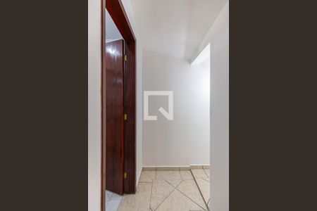 Corredor de casa para alugar com 3 quartos, 150m² em Vila Scarpelli, Santo André