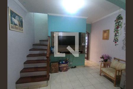 Sala  de casa à venda com 2 quartos, 130m² em Jardim Moreira, Guarulhos