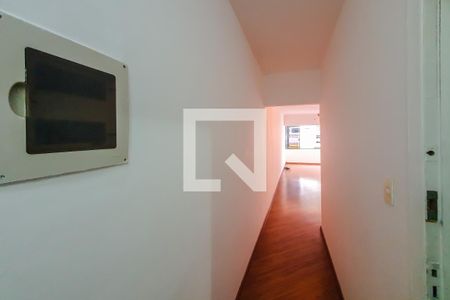 Corredor de apartamento para alugar com 2 quartos, 82m² em Vila Monumento, São Paulo