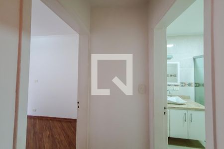 corredor de apartamento para alugar com 2 quartos, 82m² em Vila Monumento, São Paulo