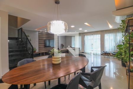 Sala de casa de condomínio à venda com 4 quartos, 300m² em Vargem Pequena, Rio de Janeiro