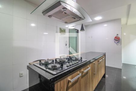 Casa de condomínio à venda com 300m², 4 quartos e 1 vagaCozinha