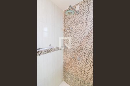 Casa de condomínio à venda com 300m², 4 quartos e 1 vagaSuíte 1 Master - Banheiro