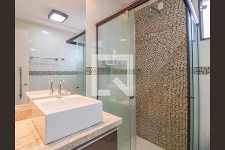 Casa de condomínio à venda com 300m², 4 quartos e 1 vagaBanheiro Social