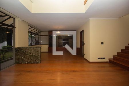 Sala de casa à venda com 5 quartos, 350m² em City América, São Paulo