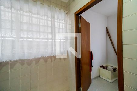 Área de Serviço de casa à venda com 3 quartos, 153m² em Vila Palmares, Santo André