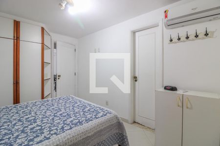 Apartamento à venda com 260m², 5 quartos e 4 vagas Apartamento à venda com 260m², 5 quartos e 4 vagasSuíte 2