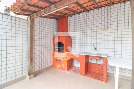 Apartamento à venda com 260m², 5 quartos e 4 vagas Apartamento à venda com 260m², 5 quartos e 4 vagasÁrea comum - Churrasqueira