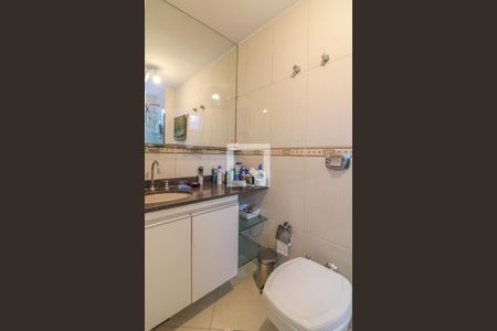 Apartamento à venda com 260m², 5 quartos e 4 vagas Apartamento à venda com 260m², 5 quartos e 4 vagasSuíte 2 - Banheiro