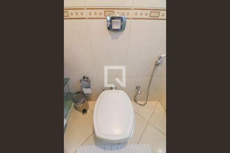 Apartamento à venda com 260m², 5 quartos e 4 vagas Apartamento à venda com 260m², 5 quartos e 4 vagasSuíte 2 - Banheiro