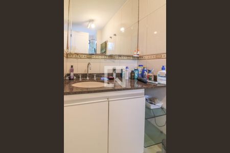 Apartamento à venda com 260m², 5 quartos e 4 vagas Apartamento à venda com 260m², 5 quartos e 4 vagasSuíte 2 - Banheiro