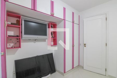 Apartamento à venda com 260m², 5 quartos e 4 vagas Apartamento à venda com 260m², 5 quartos e 4 vagasSuíte 4