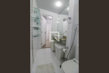Apartamento à venda com 260m², 5 quartos e 4 vagas Apartamento à venda com 260m², 5 quartos e 4 vagasSuíte 1 Master - Banheiro