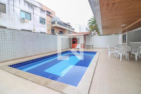 Apartamento à venda com 260m², 5 quartos e 4 vagas Apartamento à venda com 260m², 5 quartos e 4 vagasÁrea comum - Piscina
