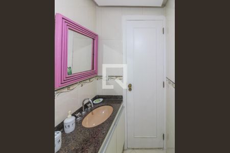 Apartamento à venda com 260m², 5 quartos e 4 vagas Apartamento à venda com 260m², 5 quartos e 4 vagasSuíte 4 - Banheiro