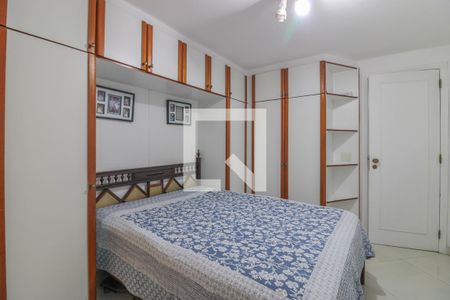 Apartamento à venda com 260m², 5 quartos e 4 vagas Apartamento à venda com 260m², 5 quartos e 4 vagasSuíte 2